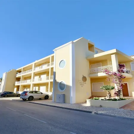 Апартаменты Adam's Place *