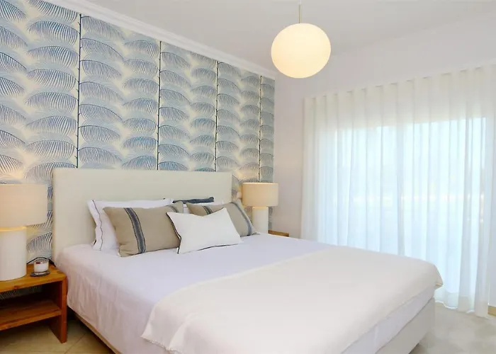 Adam's Place Apartament *