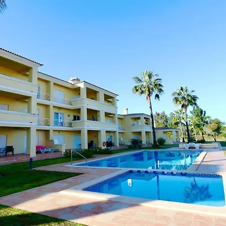Adam's Place Apartman *